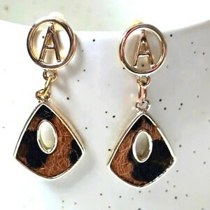 Black Brown Dangle Hook Retro Boho Fashion Jewelry Faux Fur Earrings E85
